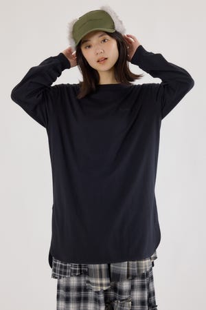 ラウンドヘムロングスリーブTシャツ