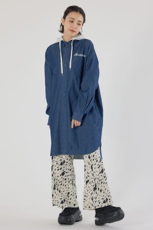 フード付きロゴシャツワンピース