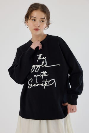 Frayed Lettering ニットトップス