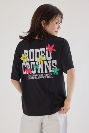 フラワークロスパッチTシャツ