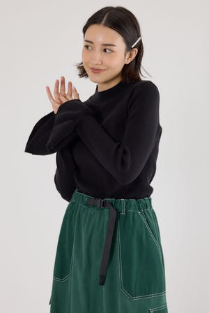 フリルリブニットトップス