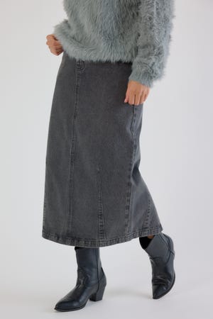 カーブデニムマキシスカート