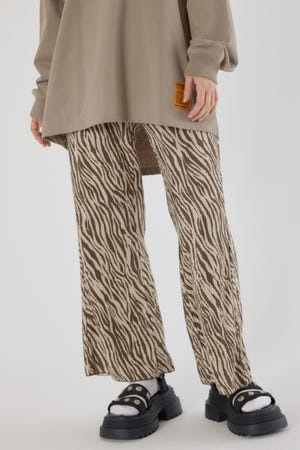 アソートパターンプリーツリラックスパンツ