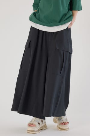 ワイドカーゴスカーチョ