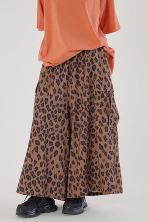 ワイドカーゴスカーチョ