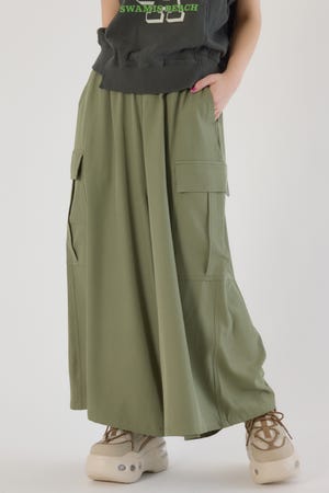 ワイドカーゴスカーチョ