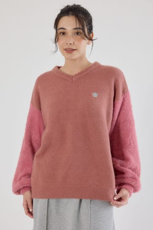 アームシャギーニットトップス