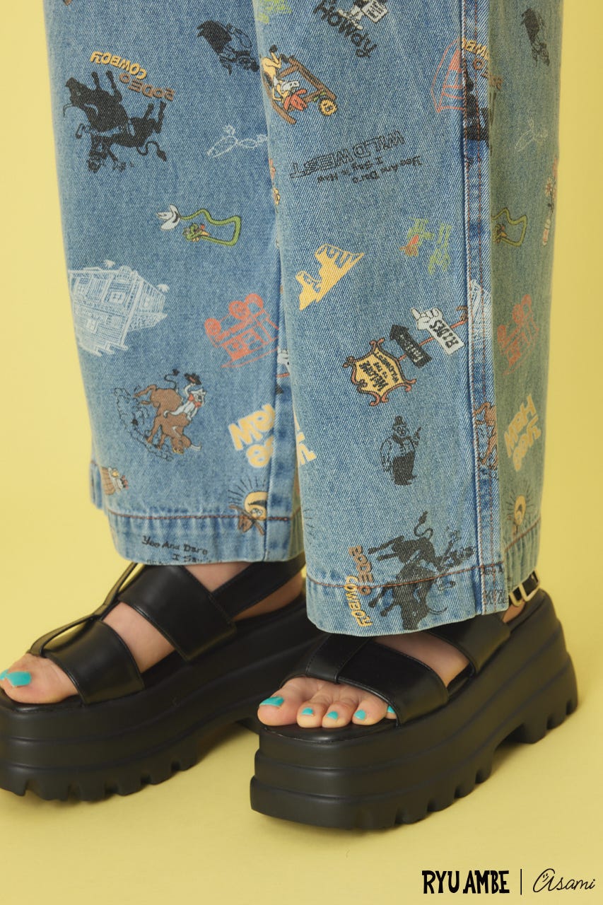 (Ryu Ambe)MOTIF PATTERNパンツ 柄BLU FREE