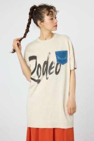 スプレーロゴニットワンピース