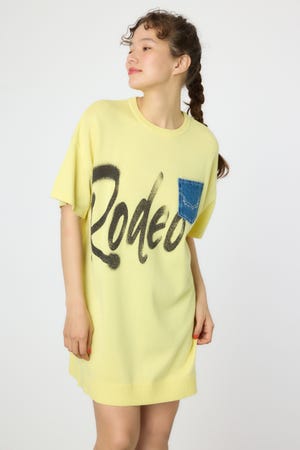 スプレーロゴニットワンピース