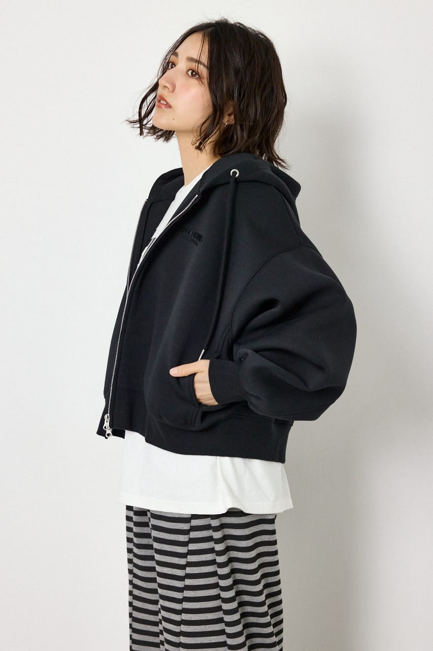 エンボス W-ZIP ショート パーカー BLK FREE
