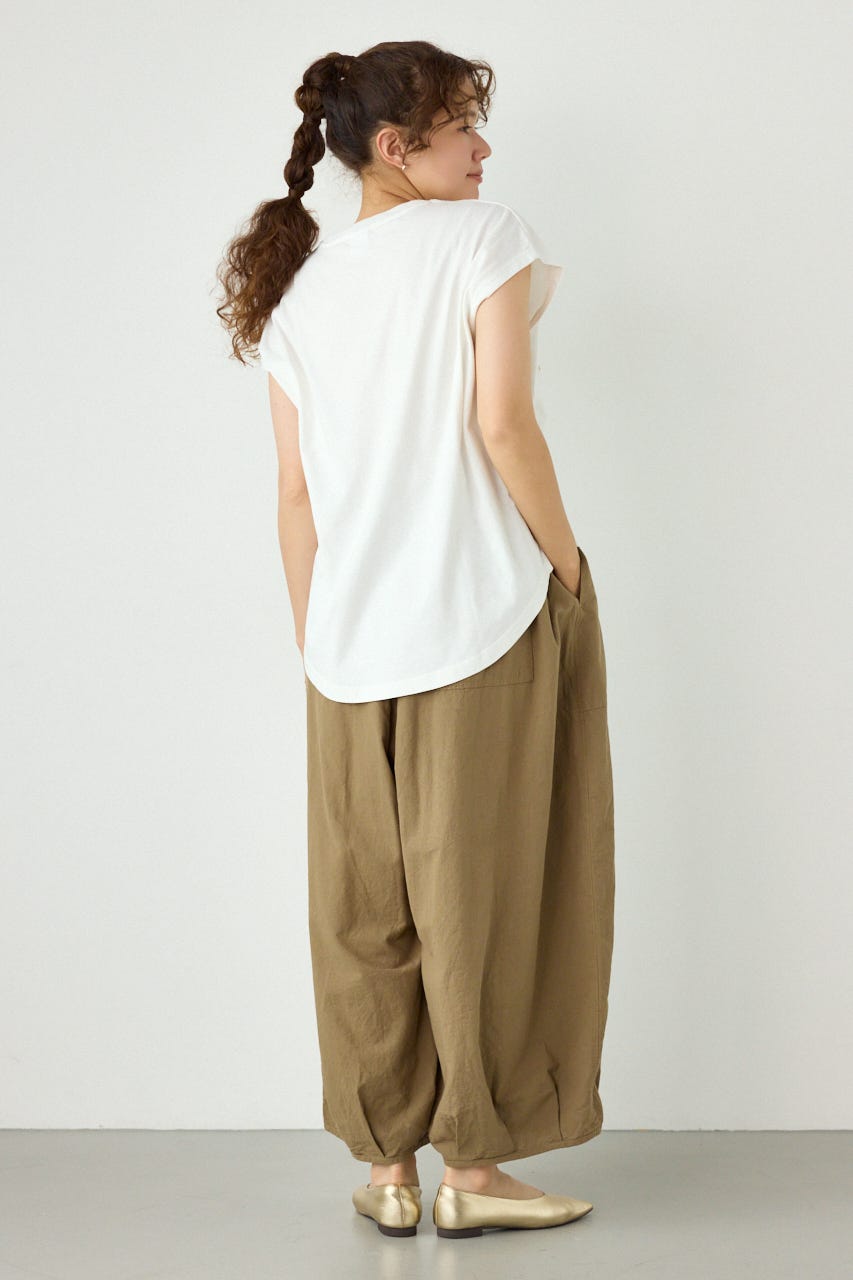 ロゴスタッズトップス O/WHT FREE