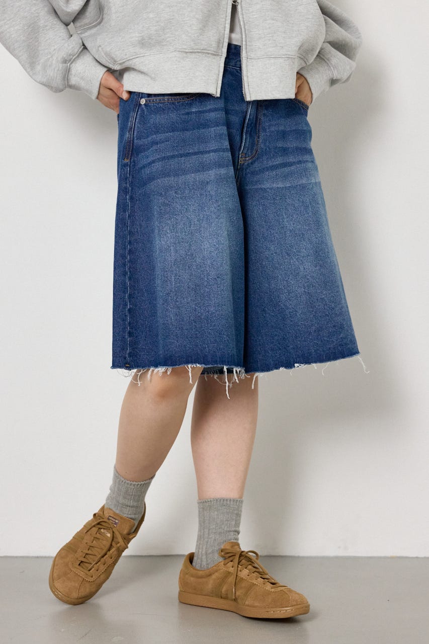 セミフレアワイドバミューダパンツ BLU S