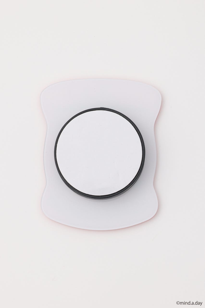 (MIND.A.DAY)アソートCATスマホホルダー RED FREE