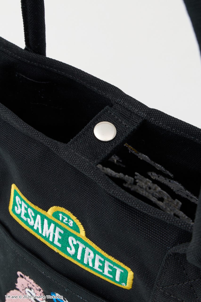 (SESAME STREET) FRIEND TOTE BLK FREE