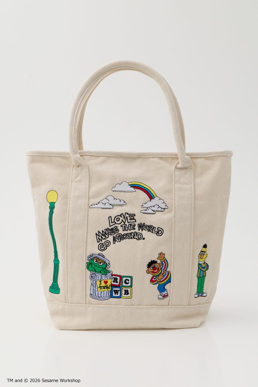 (SESAME STREET) FRIEND TOTE O/WHT FREE