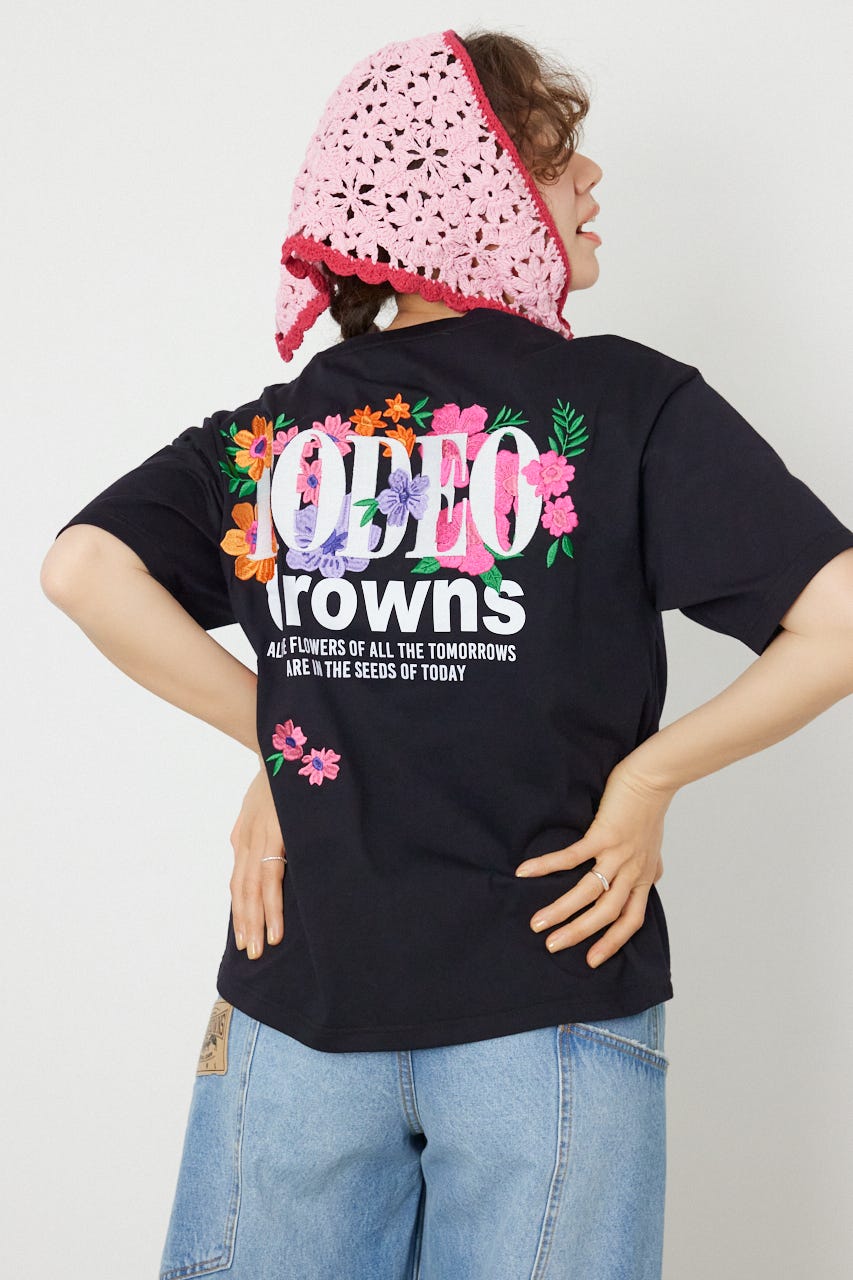 Flower Bloom Embroidery Tシャツ BLK S