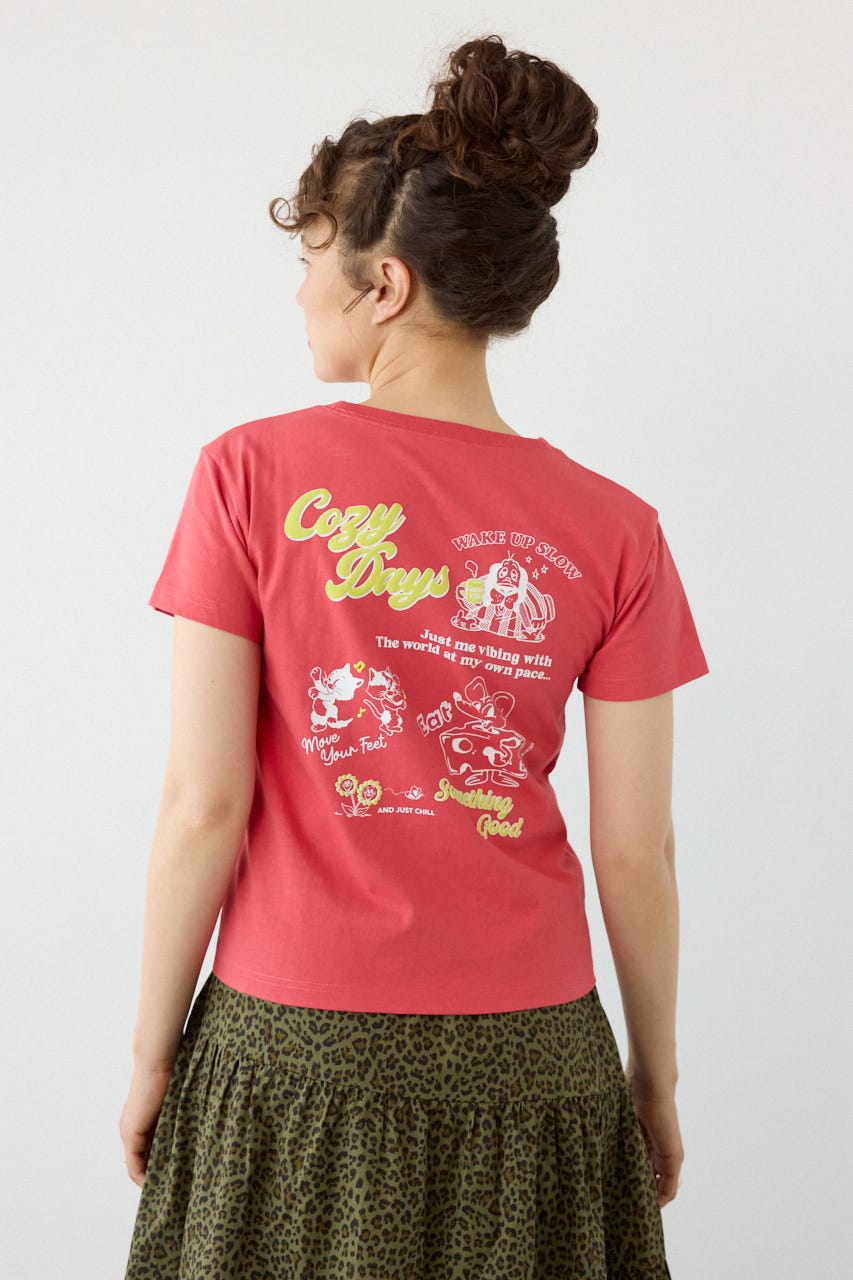 Doodle Cozy days Tシャツ RED FREE