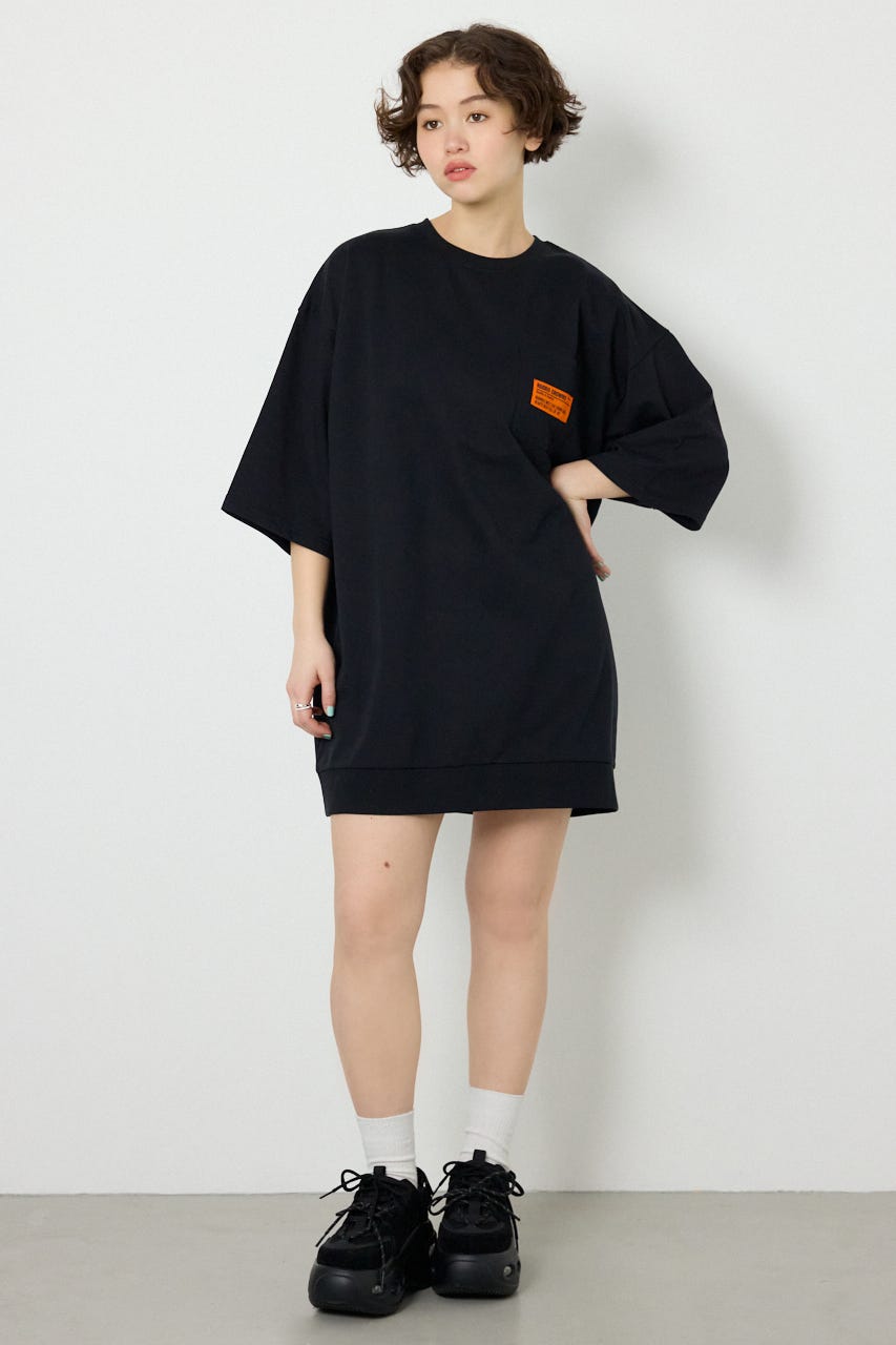 【SS先行アイテム】ペイントロゴハーフスリーブワンピース BLK FREE