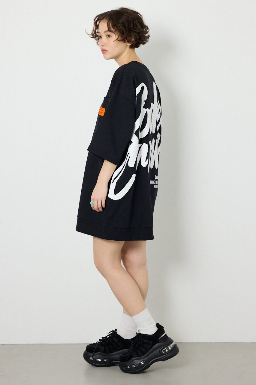 【SS先行アイテム】ペイントロゴハーフスリーブワンピース BLK FREE