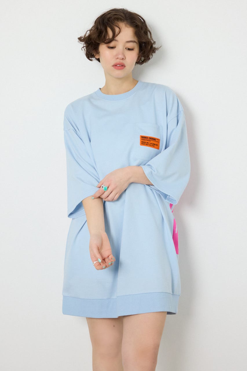 【SS先行アイテム】ペイントロゴハーフスリーブワンピース SAX FREE