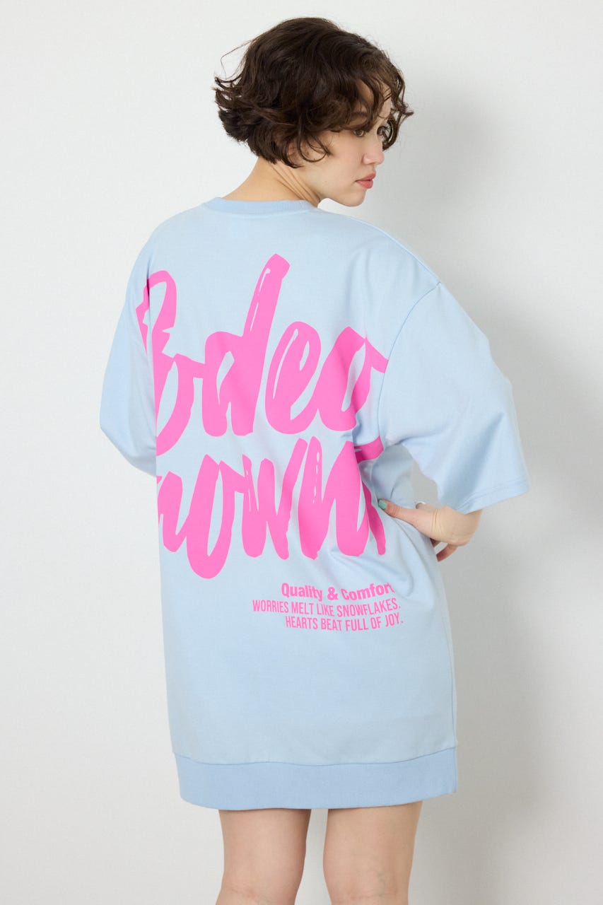 【SS先行アイテム】ペイントロゴハーフスリーブワンピース SAX FREE