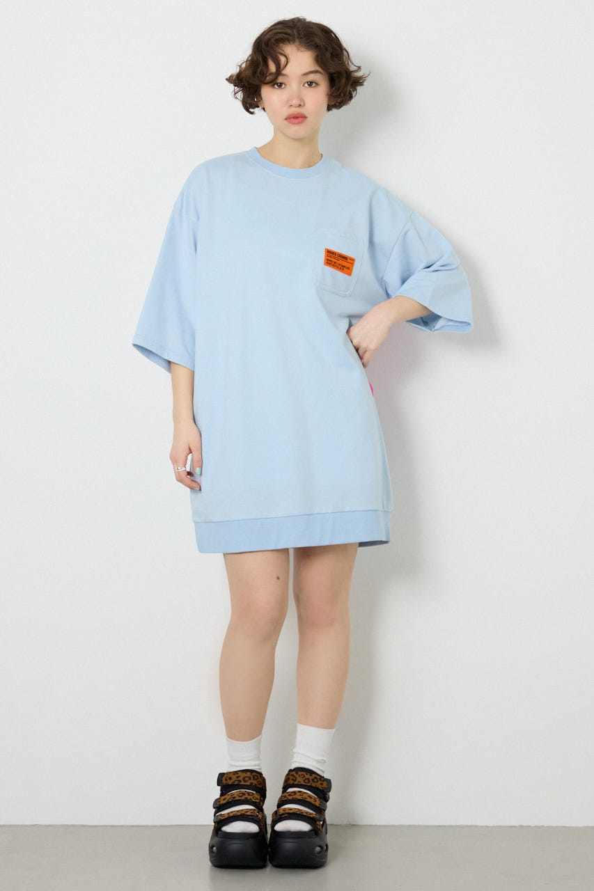 【SS先行アイテム】ペイントロゴハーフスリーブワンピース SAX FREE