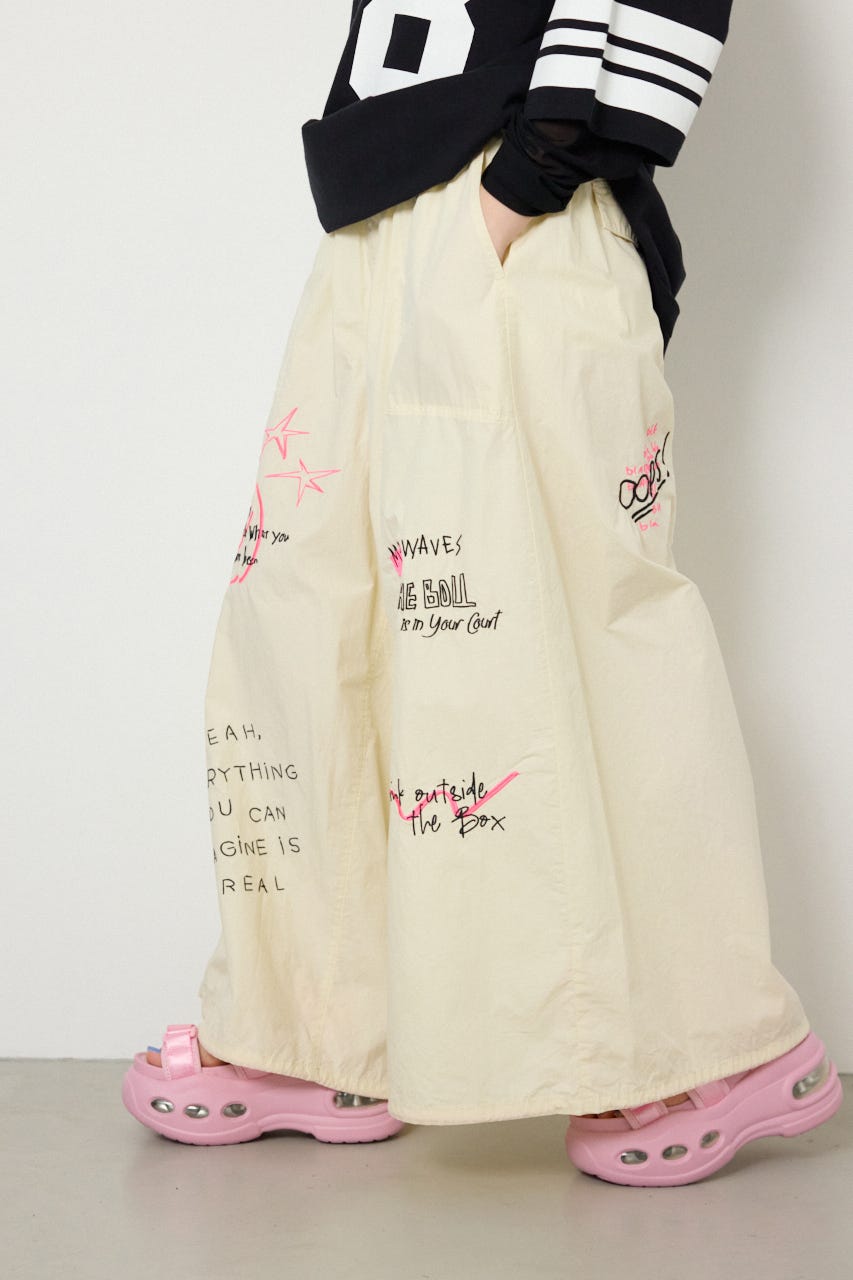 【SS先行アイテム】ラクガキパラシュートパンツ IVOY FREE