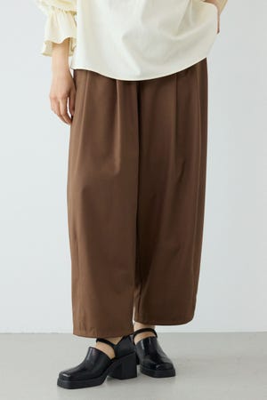 コクーンタックパンツ