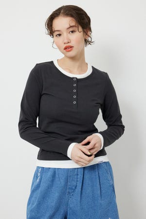 フェイクレイヤードヘンリーネックトップス
