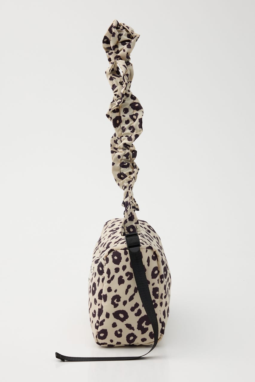 パフギャザーショルダー 柄WHT FREE