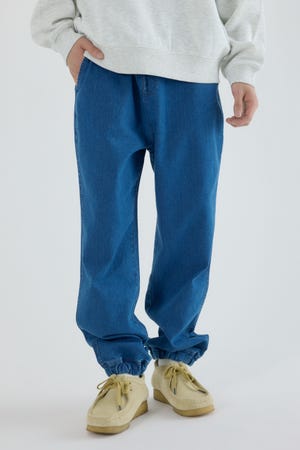 チルイージーデニムJOGパンツ