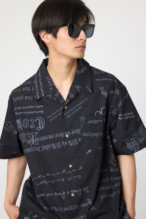 オールオーバーパターンシャツ