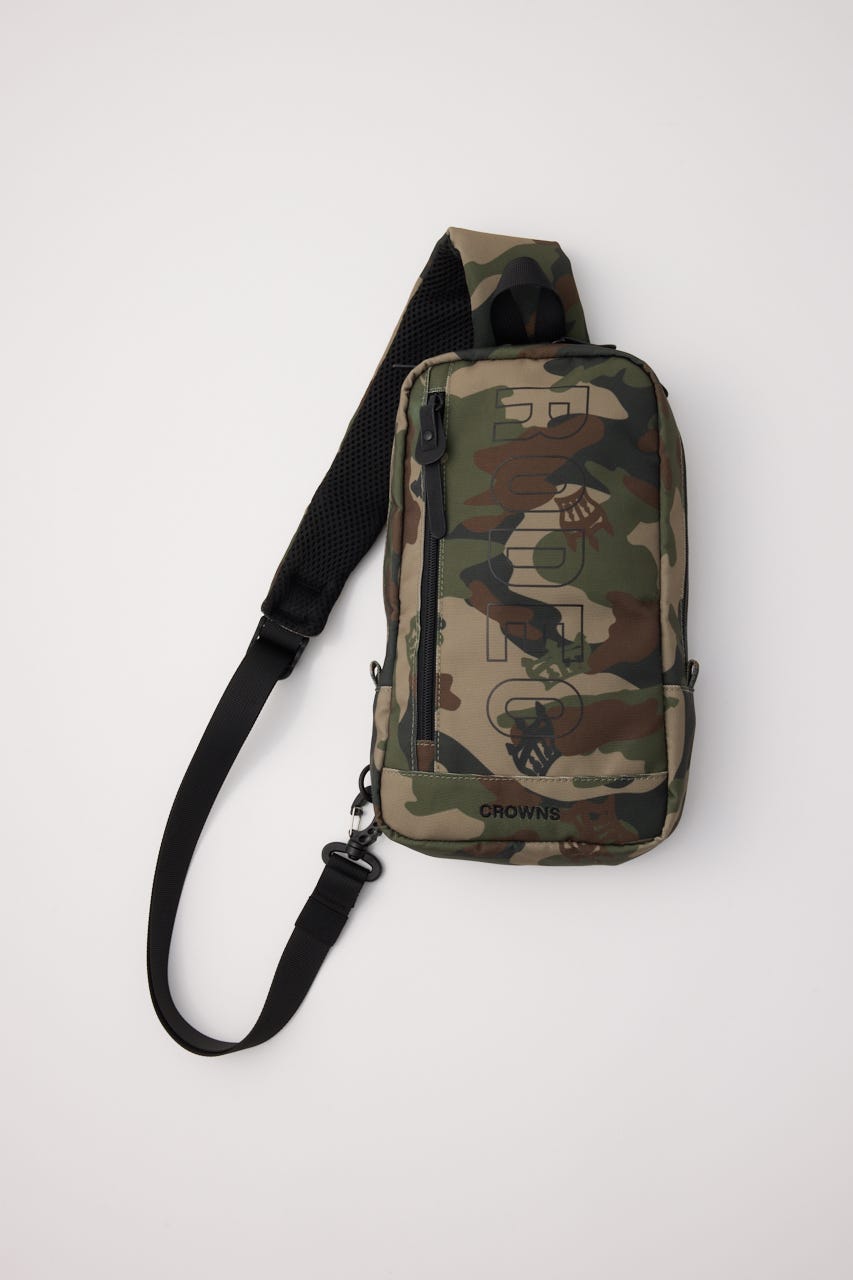 ロゴワンショルダーバッグ 迷彩 FREE