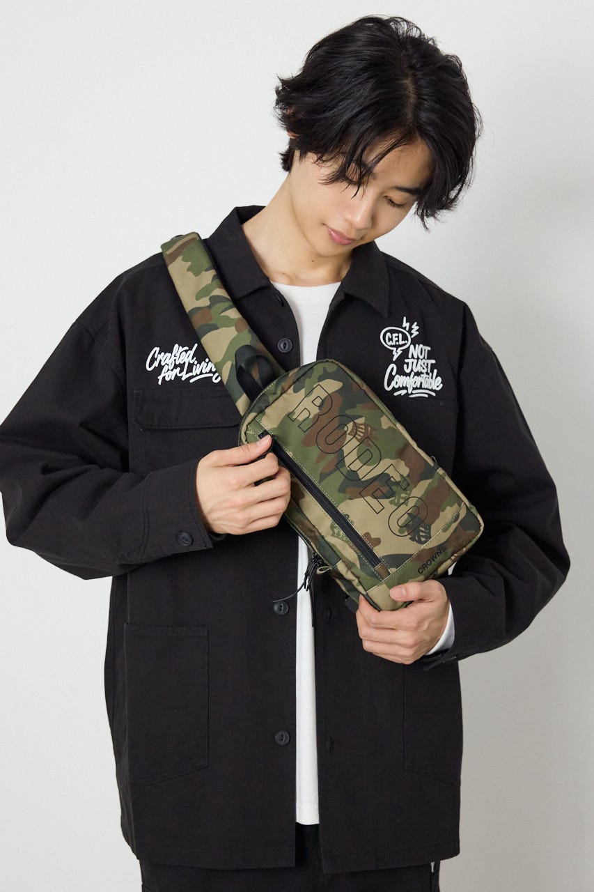 ロゴワンショルダーバッグ 迷彩 FREE