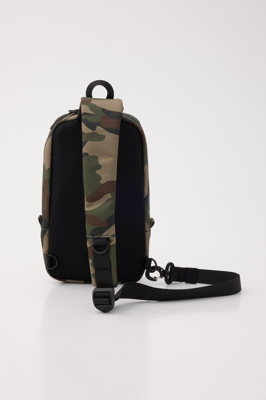 ロゴワンショルダーバッグ 迷彩 FREE