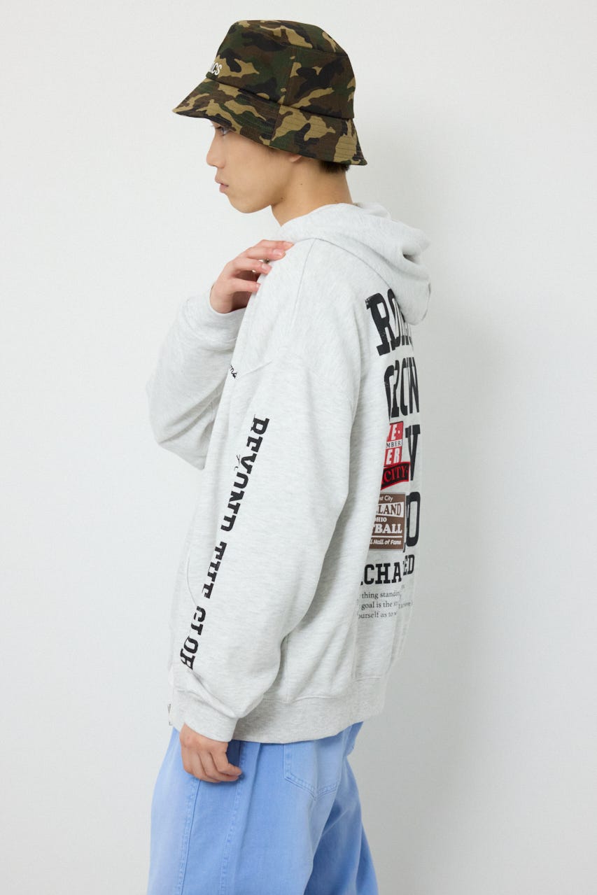 タイポグラフィーZIPパーカー L/T.GRY M