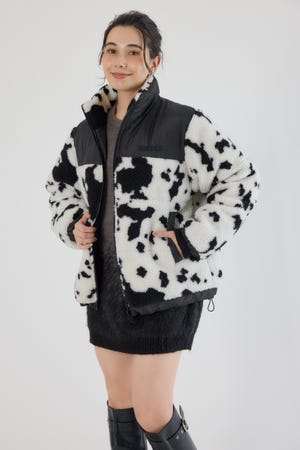 切り替えボアロゴジャケット