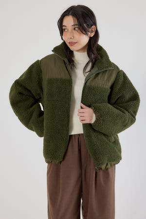 切り替えボアロゴジャケット