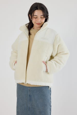 切り替えボアロゴジャケット