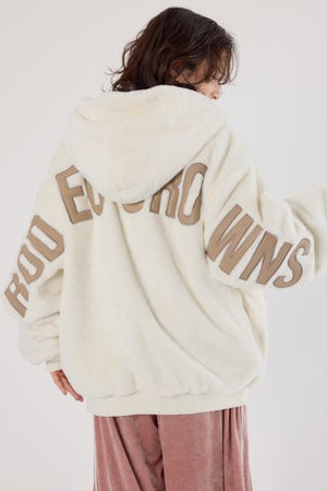 【UNISEX】ロゴパッチエコファーブルゾン