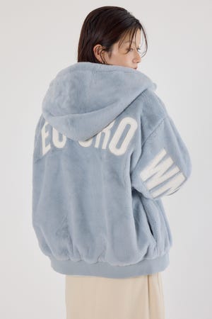 【UNISEX】ロゴパッチエコファーブルゾン