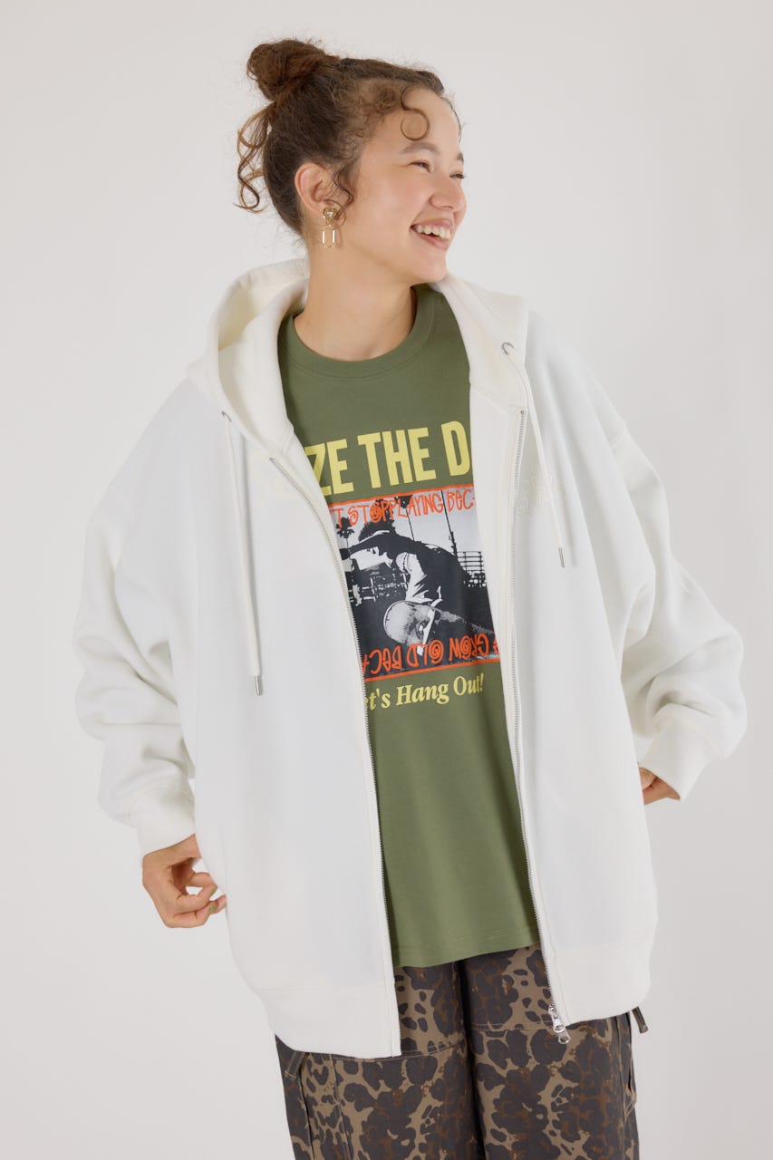 WA GBB SVIチャンピンシップ.45 RODEO CROWNS WIDE BOWL | 【UNISEX】エンボスBIG ZIPパーカー