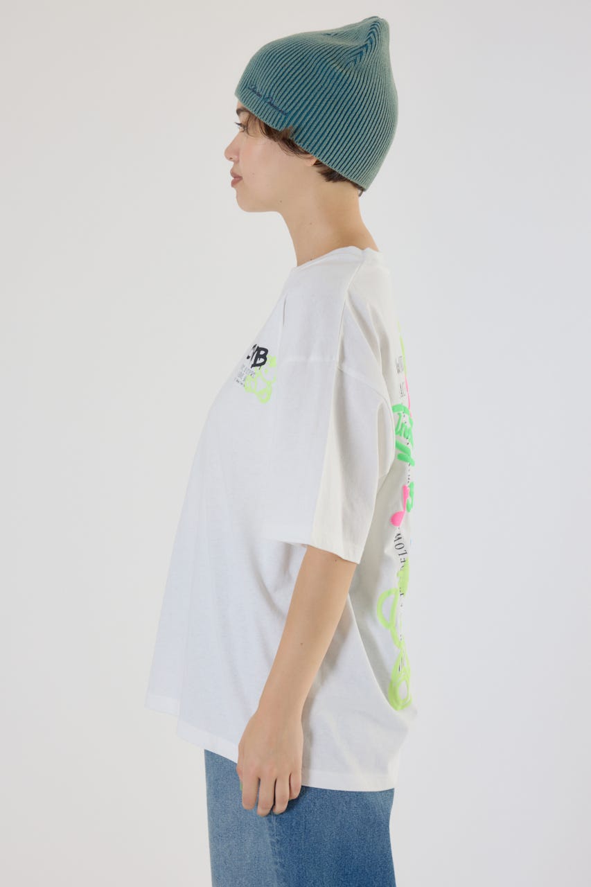 【UNISEX】NEON GRAFFITI Tシャツ O/WHT M