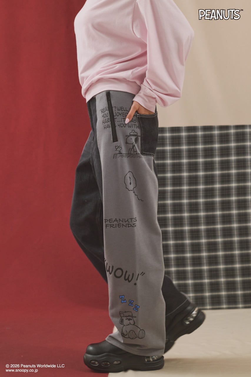 【UNISEX】(PEANUTS)スウェットドッキング リメイクデニム 柄BLK L