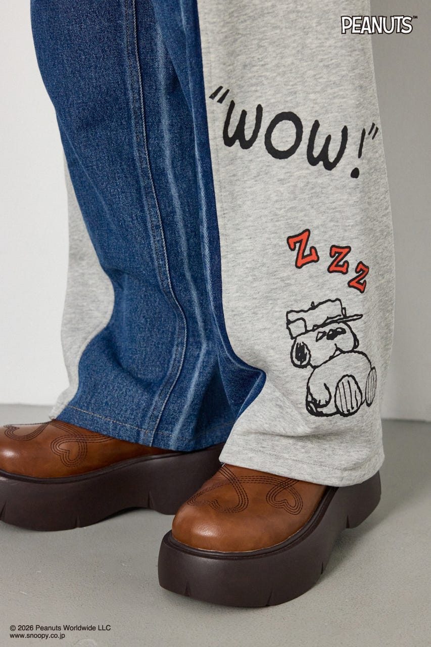 【UNISEX】(PEANUTS)スウェットドッキング リメイクデニム 柄BLU M