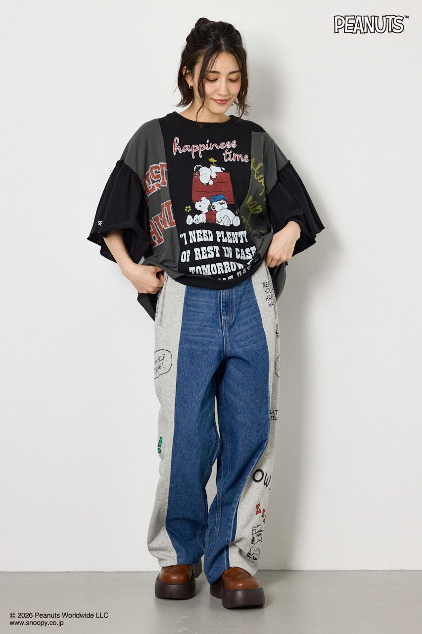 【UNISEX】(PEANUTS)スウェットドッキング リメイクデニム 柄BLU M
