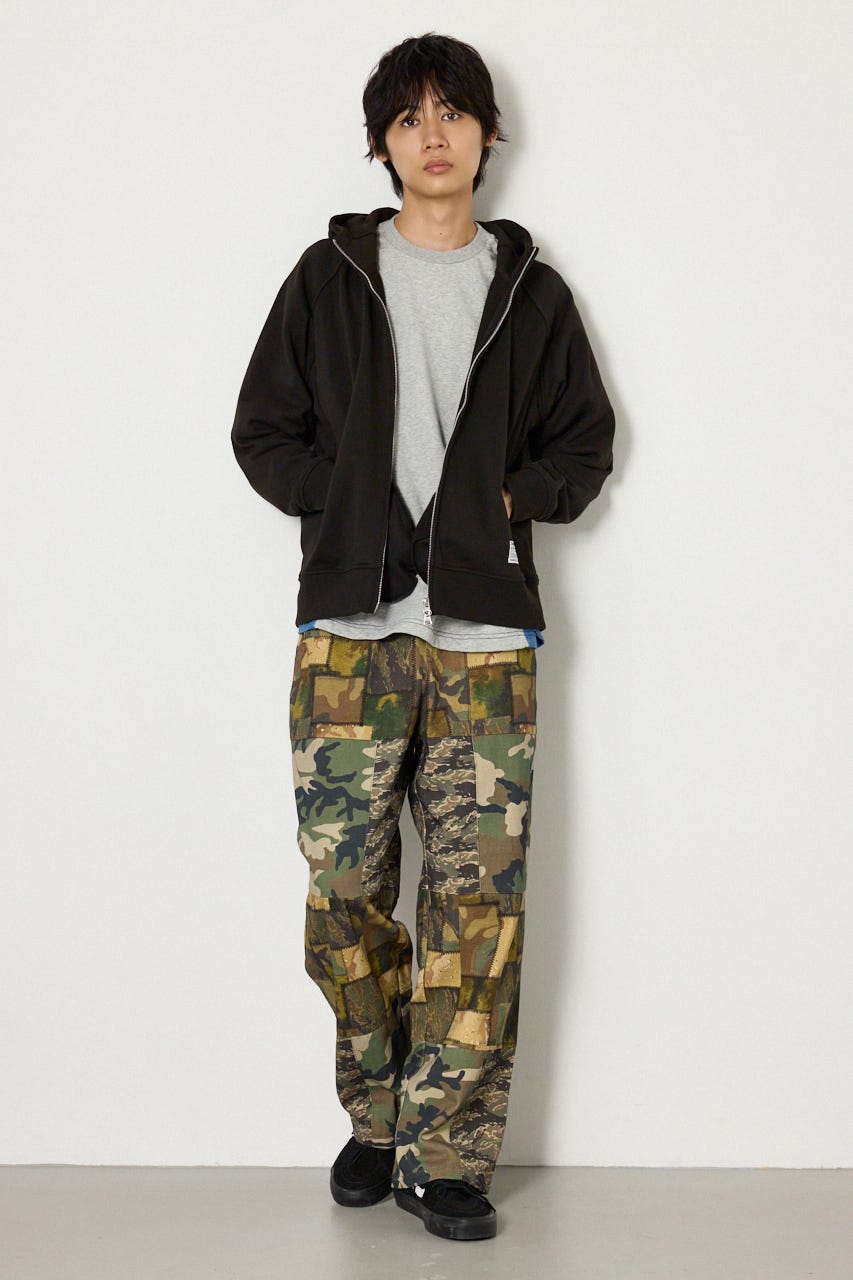 (UNISEX)SHARE スタンドネックジップパーカー BLK M