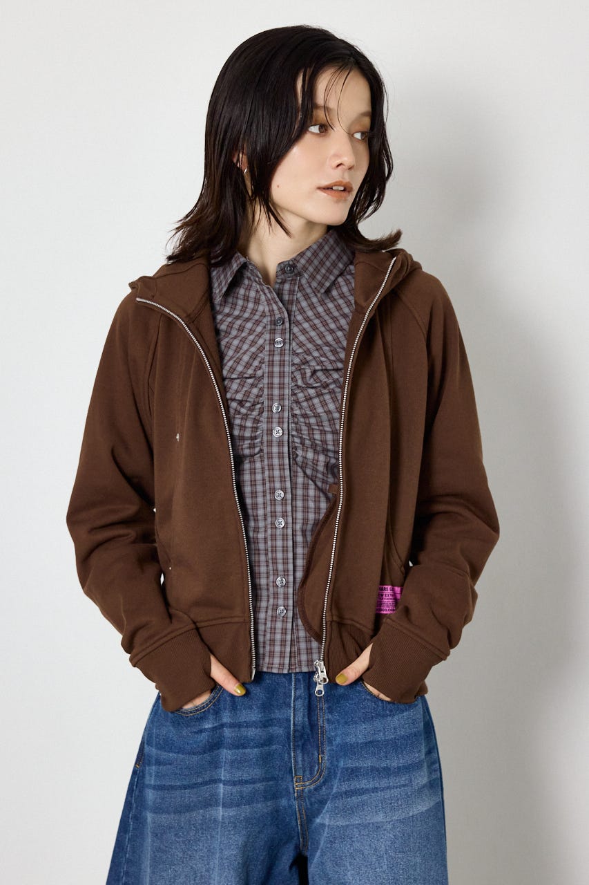 (UNISEX)【AW先行予約アイテム】SHARE スタンドネックジップパーカー BRN L