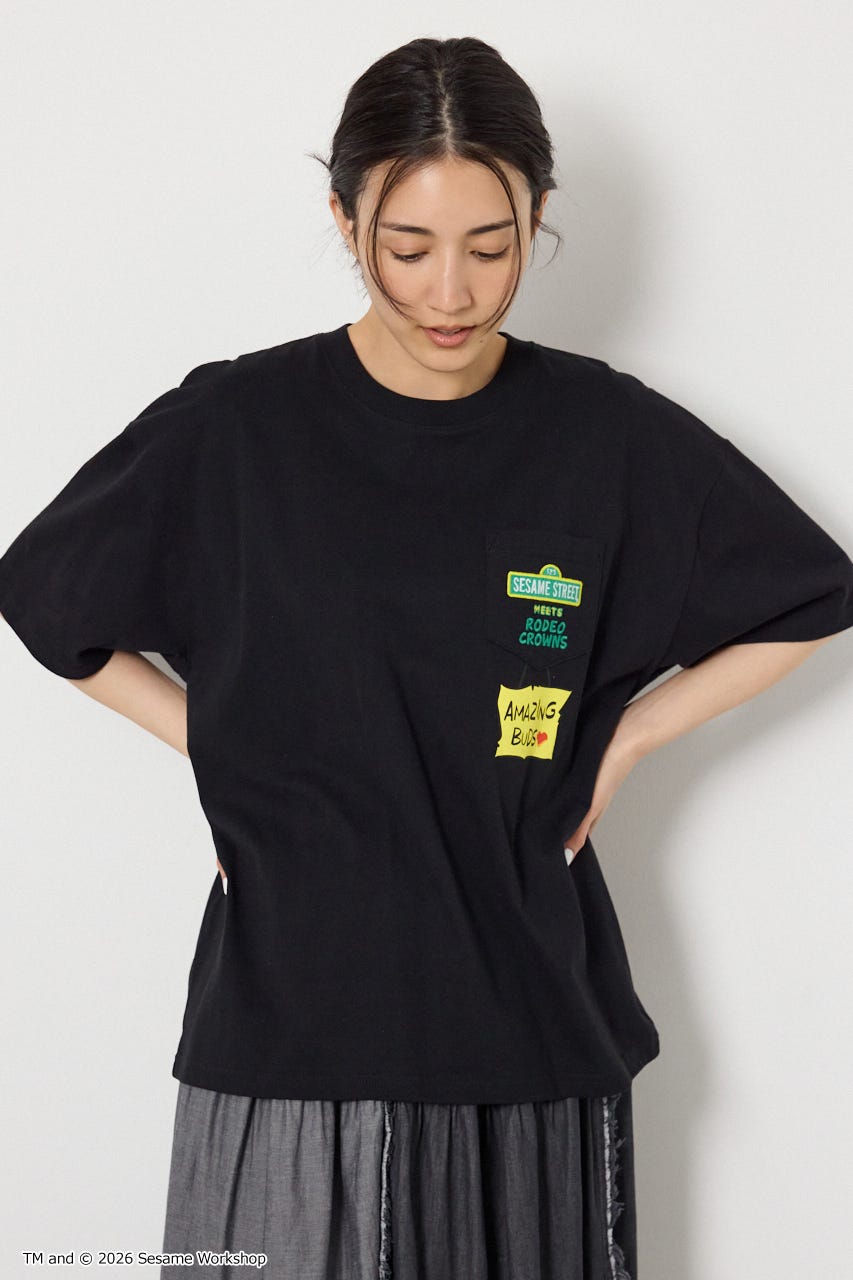 【UNISEX】(SESAME STREET) With RoddyTシャツ BLK L